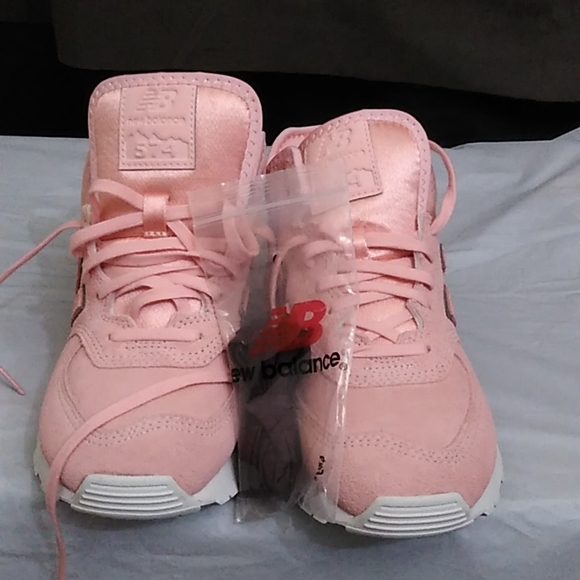 Balance Womens 574 V High Top Pink Size 